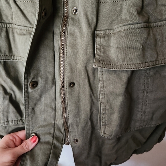 EUC Banana Republic Anorak Jacket in Green, Size S - Picture 4 of 16